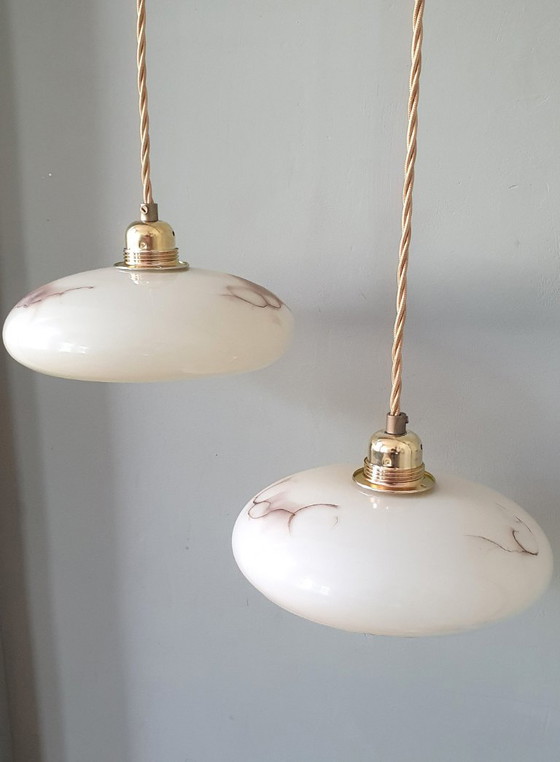 Set di 2 Lampade a Sospensione Vintage in Opalina Marmorizzata – Metal (photo 15 of 22)