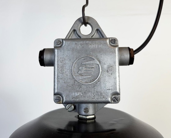 Image 1 of Grande lampada industriale in smalto nero con copertura in vetro trasparente di Elektrosvit