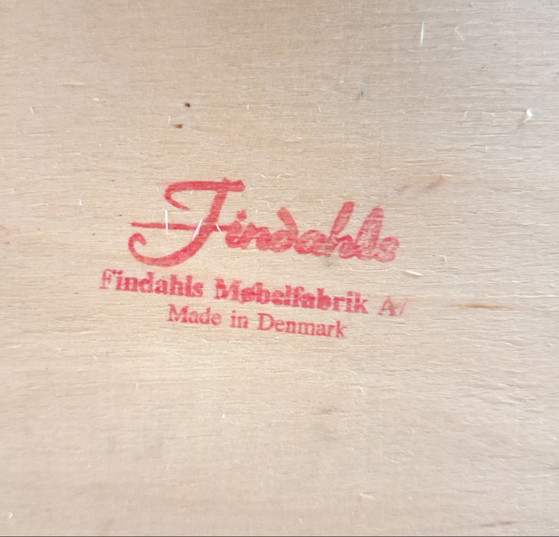 Image 1 of 4 chaises vintage de design danois Findahl en bois et tissu