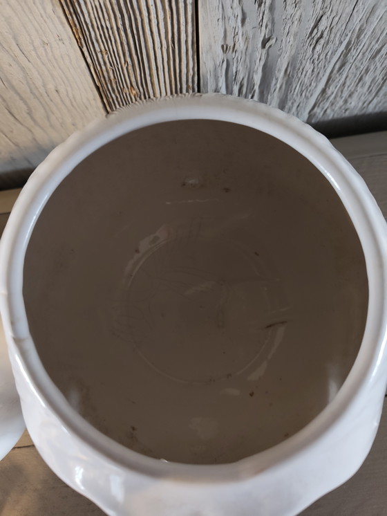 Image 1 of Vintage onion and garlic pot