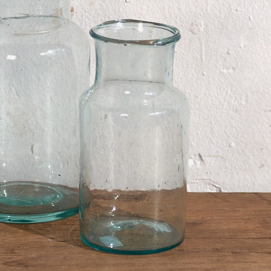 Blauwe antieke flessen (ca. 1920). Set van 2 stuks #18 – Glazen & Karaffen, Glass (photo 18 of 18)