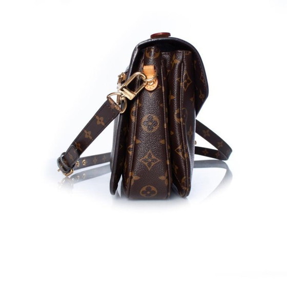 Image 1 of Louis Vuitton, Pochette Metis in tela monogram