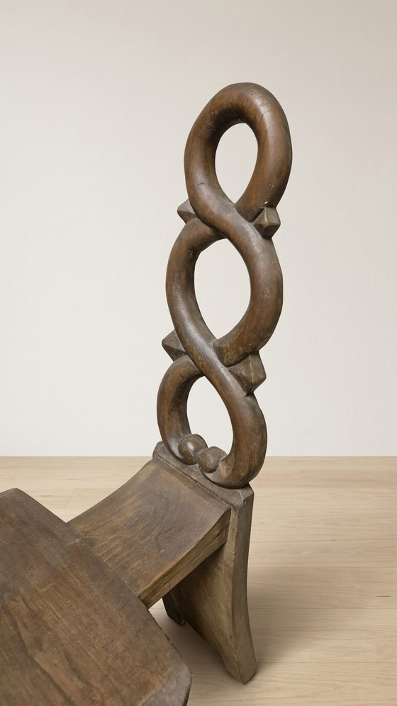 Vintage Sculptural Wooden Table and Two Chairs, Hand-Carved Loop Backrests, 75 × 70 × 56 cm – Consoles (photo 9 of 16)
