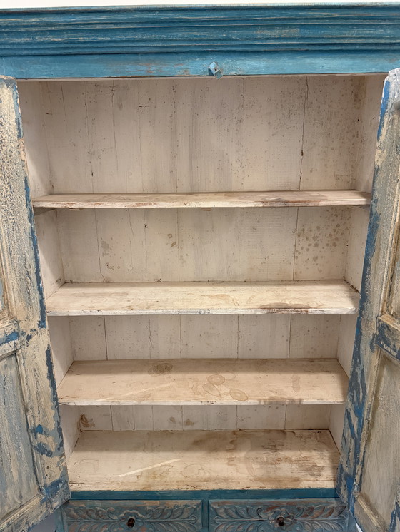 Image 1 of Vintage blauwe handgemaakte Indiase kast