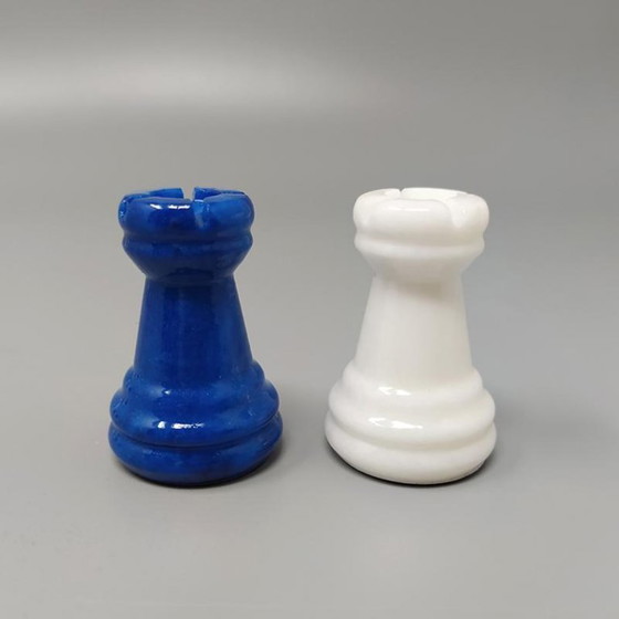 Image 1 of Splendido set di scacchi anni '70 in alabastro Volterra, azzurro cielo e bianco, realizzato a mano. Made in Italy.