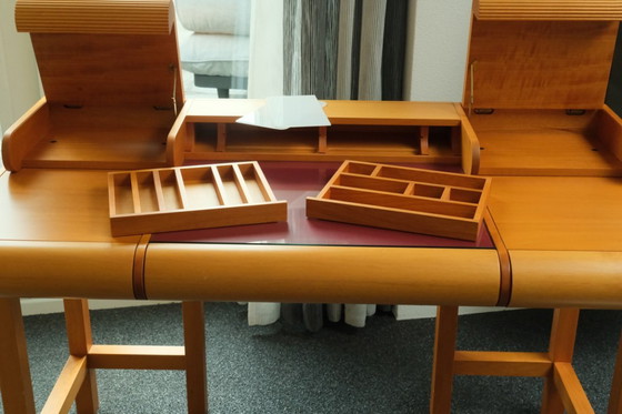 Image 1 of Oficina Giorgetti, onwerp Umberto Asnago