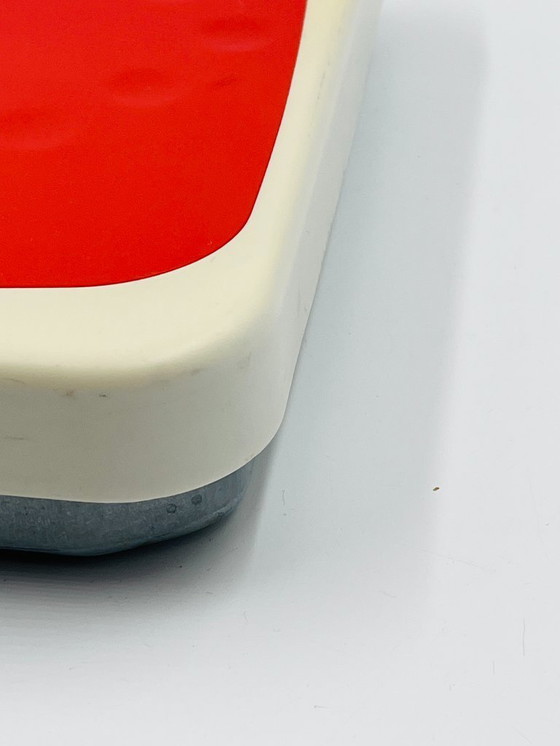 Image 1 of Vintage Soehnle red bathroom scale from the 1970s