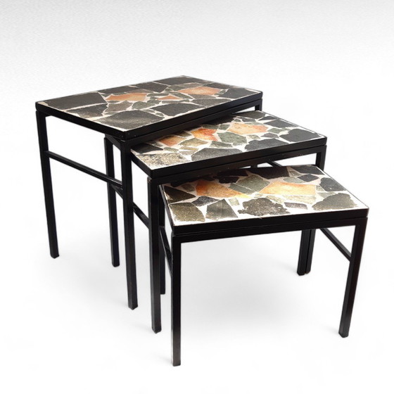 Image 1 of Mimiset in mosaico di marmo di design di metà secolo, base in metallo