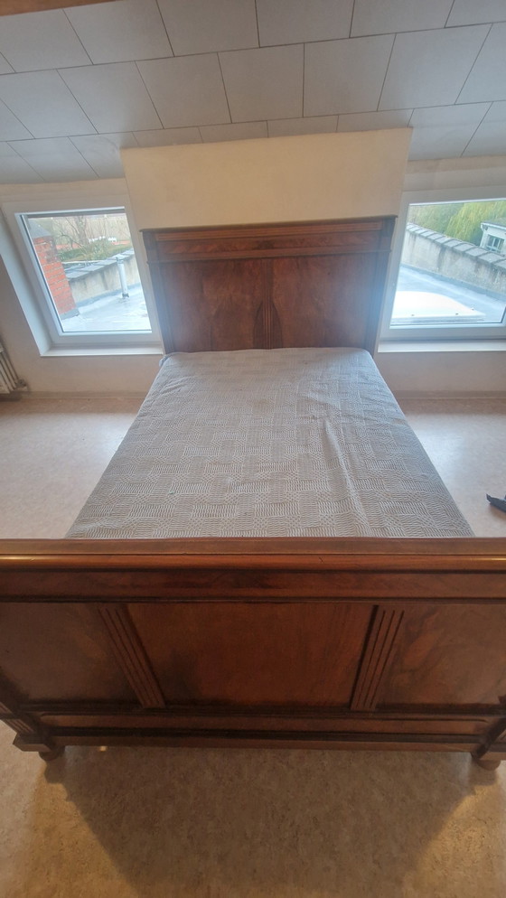 Image 1 of Vecchio letto di legno