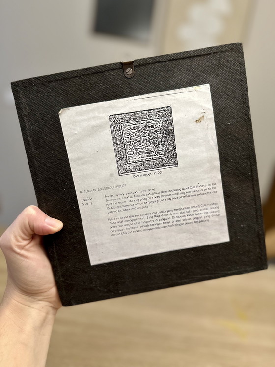 Image 1 of Gerahmtes Steinrelief – Nachbildung von Borobudur – Java, Indonesien