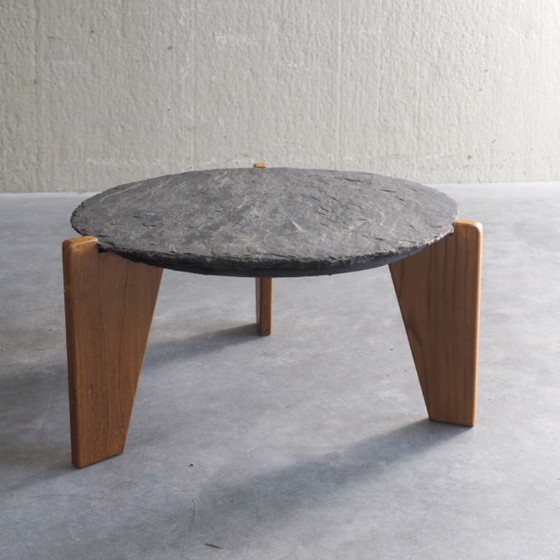 2 tavolini laterali brutalisti in ardesia e legno di pino – Stone, Wood (photo 10 of 20)