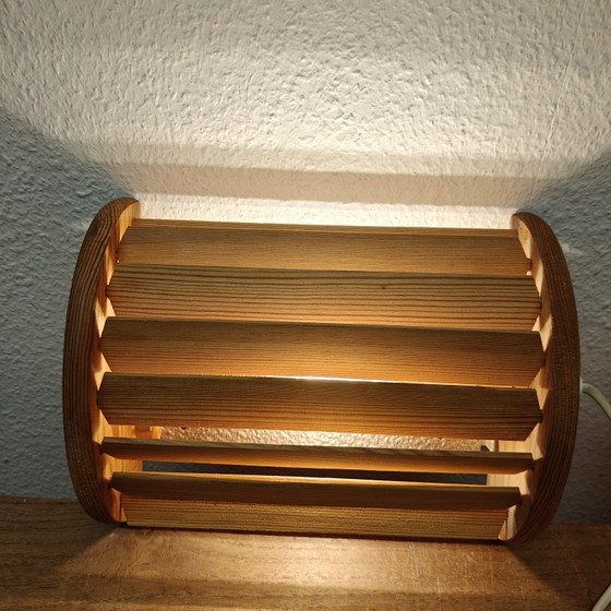 Image 1 of Lampade da parete vintage IKEA in legno – Set da 2 | Design a doghe regolabili