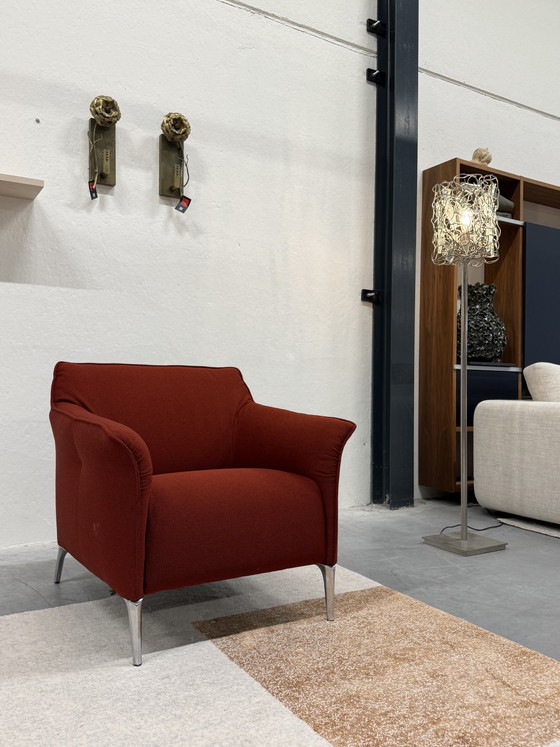 Image 1 of Leolux Mayon armchair red fabric