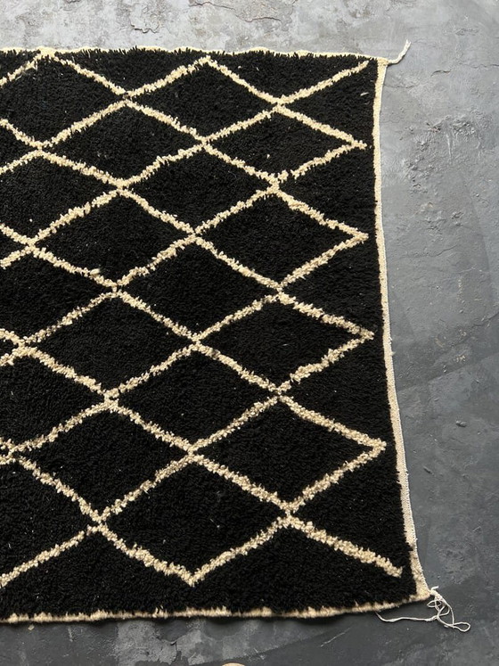 Op maat gemaakt traditioneel zwart Marokkaans Berberkleed, maat 2/3 meter – Alessi, Vloerkleden en tapijten (photo 9 of 11)