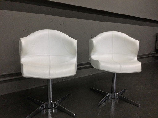 2x Lignet Roset brugstoel Alster leren draaistoel fauteuil wit