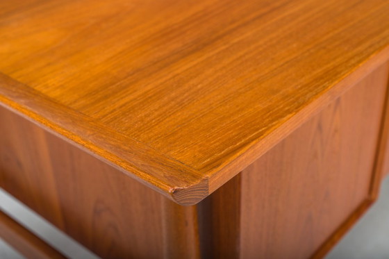 Image 1 of  Dänischer Chefschreibtisch aus Teakholz von Arne Vodder für H.P. Hansen, 1960er Jahre