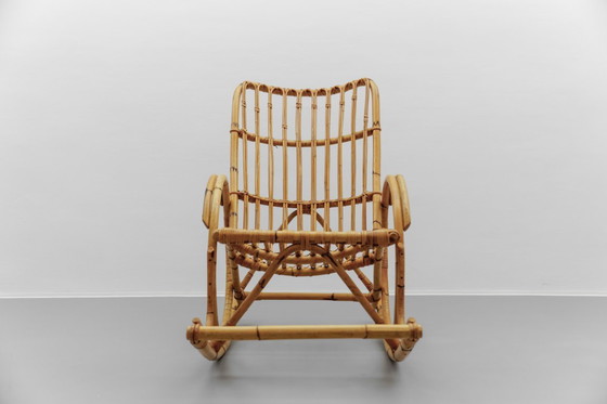 Image 1 of Sedia a dondolo in rattan e bambù, stile Mid-Century Modern, anni '60