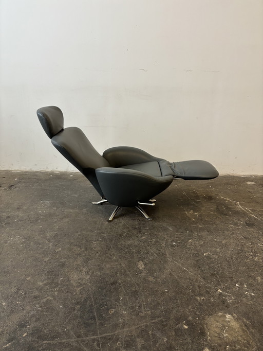 Poltrona di design Cassina Dodo, pelle grigia, come nuova