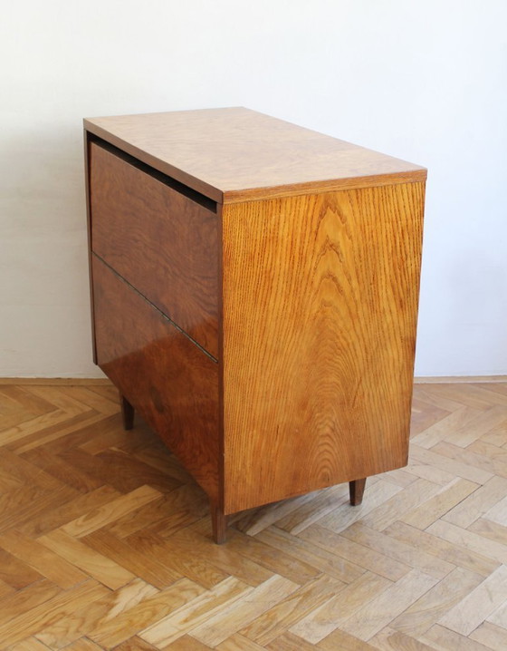 Image 1 of Commode en noyer des années 1950