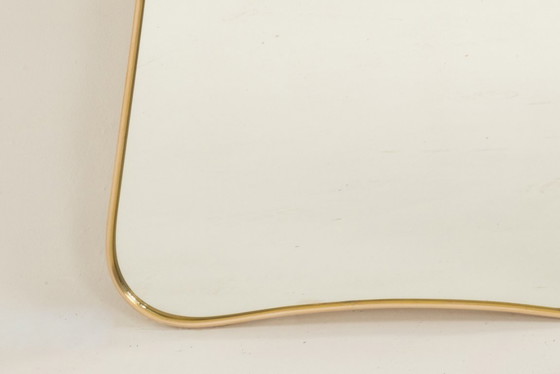 Image 1 of Specchio in ottone dorato nello stile di Gio Ponti. Anni '80 o '90.