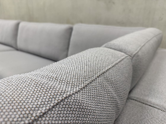 Image 1 of Sofá esquinero Rolf Benz Ego, tela Opera Rohi, 328 x 243 cm