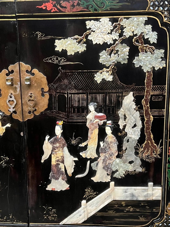 Mobile in stile Chinoiserie. Intarsiato con steatite, giada, marmo e avorio. – Armadi, Marble (photo 5 of 9)