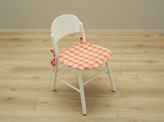 Image 1 of Ensemble de quatre chaises en hêtre, design italien, années 1970, Production : Italie