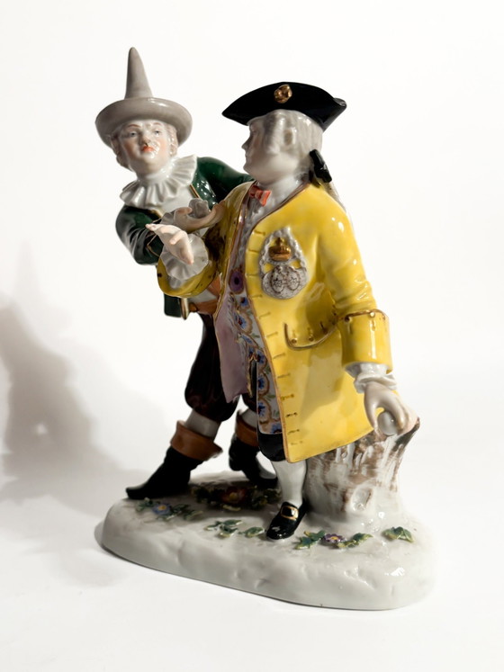 19th Century Ludwigsburg Polychrome Porcelain Group Sculpture – Rococo (photo 8 of 14)