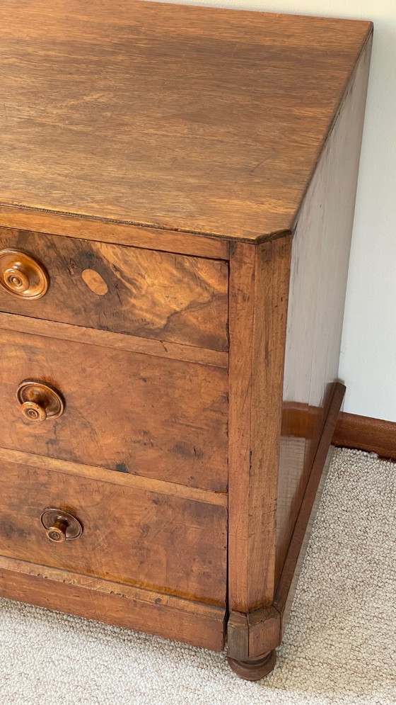 Image 1 of COMMODE Ancienne NOYER et Bois Massif