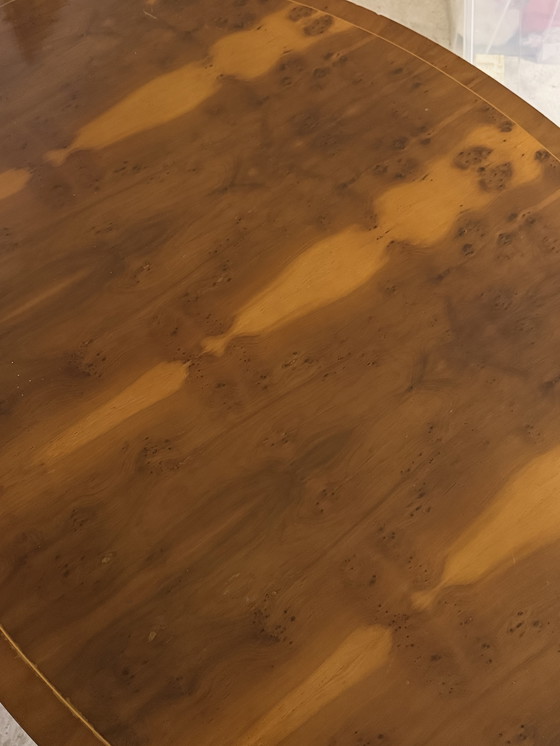 Image 1 of Antieke ovale kersenhouten eettafel op wielen