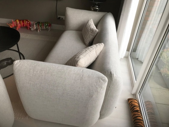 Image 1 of Bancos Kelsey