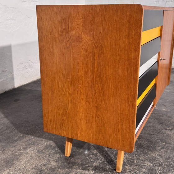 Credenza U-450 di Jiří Jiroutek per Interier Praha, anni '60 – Credenze, Legno (photo 3 of 13)