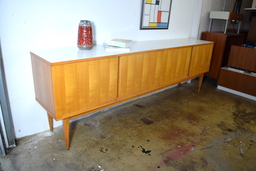 Aparador grande de WK Furniture de los años 60, estilo vintage, de mediados de siglo.