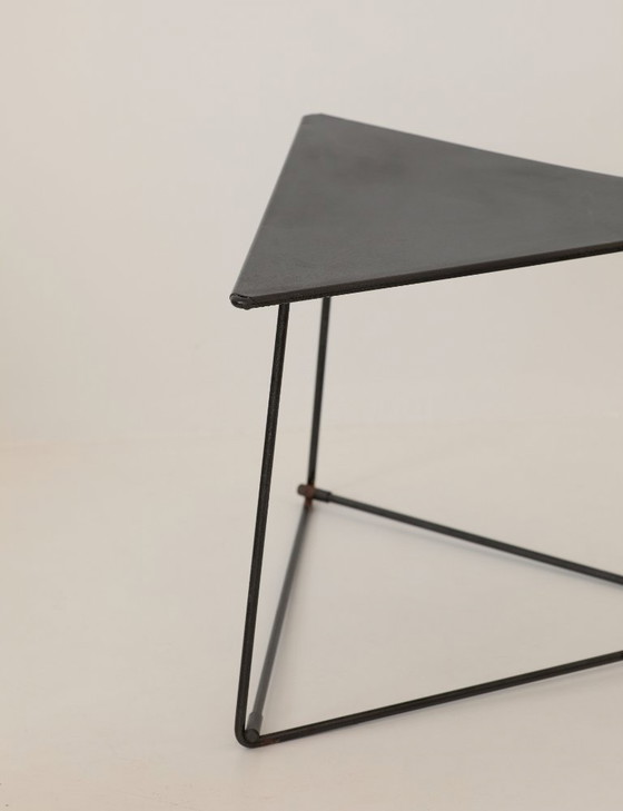 Image 1 of Tavolino triangolare vintage Ikea OTI di Niels Gammelgaard circa 1980