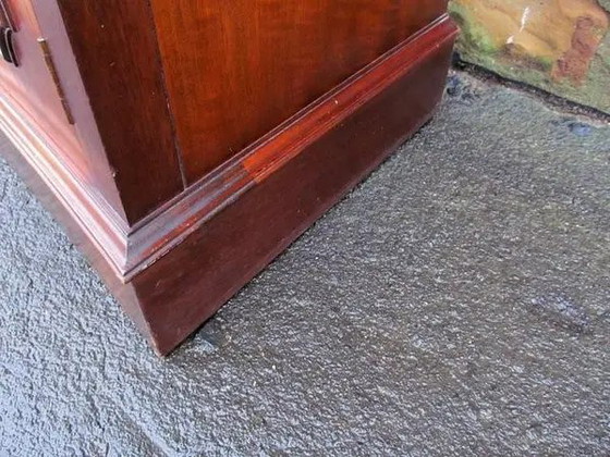 Image 1 of Caja curva de caoba con cristal astral