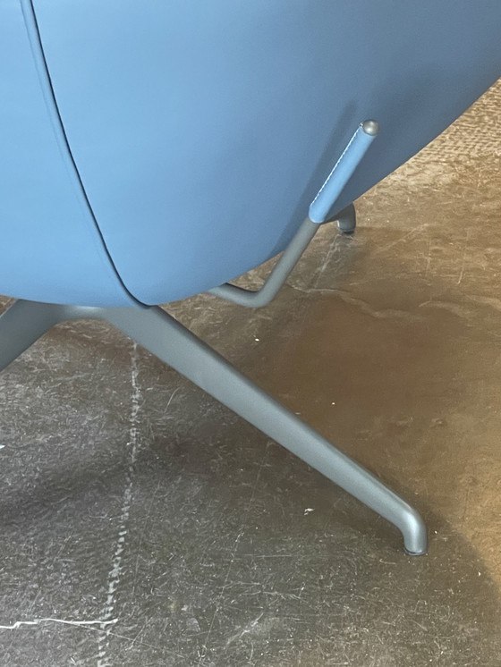 Image 1 of Leolux Lloyd relax armchair plus footstool Elmosoft leather NEW