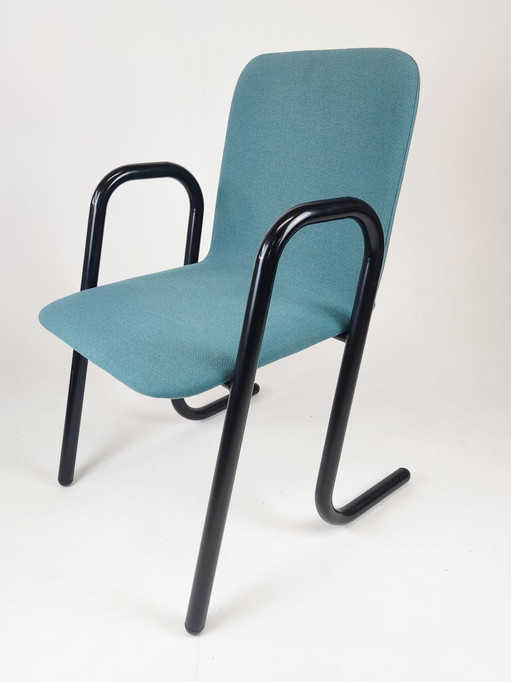 4 sedie di design italiano Memphis Milano di metà secolo