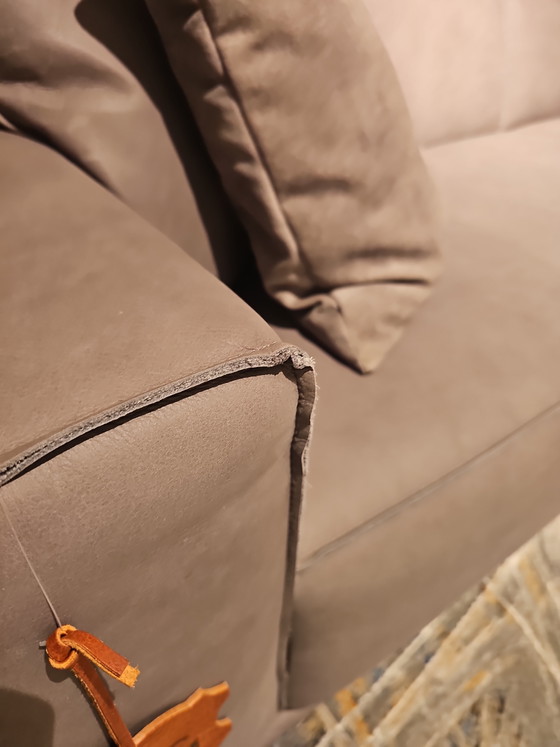 House of Dutchz - Dutchz 106 – Sofas, Leather, Metal (photo 4 of 5)