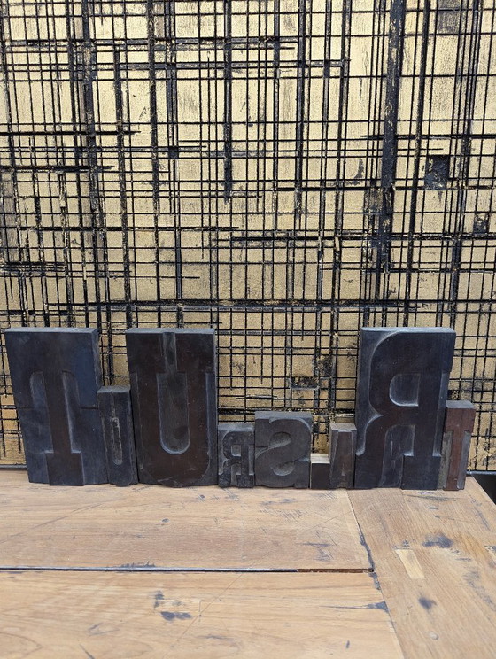 Image 1 of The Gold Factory – Monumental Wall Object with Line Play (121 × 121 × 4 cm)