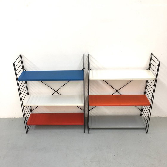 Image 1 of Estanterías autoportantes Tomado de A.D Dekker 1960