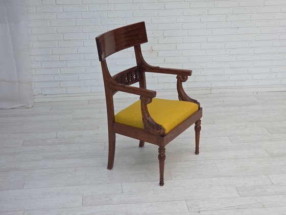 Image 1 of 1920-30er Jahre, Sessel aus geschnitztem Holz, Entwurf nach Georges Jacob, neu gepolstert.