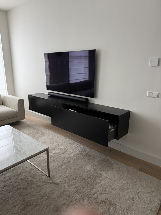 Image 1 of Armadio a muro Piure Nex - laccato nero opaco