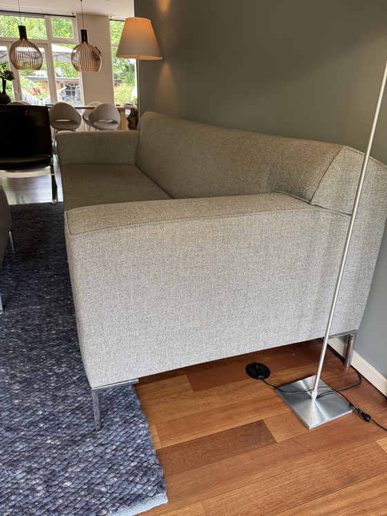 Image 1 of Divano Bloq a 4 posti più pouf di Design on Stock