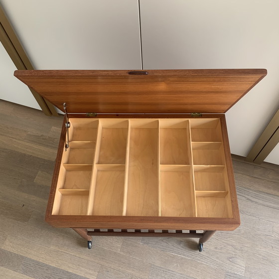 Image 1 of Chariot de couture design danois par Ejvind Johannson pour Vitré