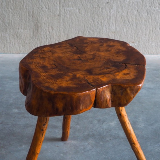 Vintage Franse bijzettafel van iepenhout in een koffer – Wood (photo 5 of 21)