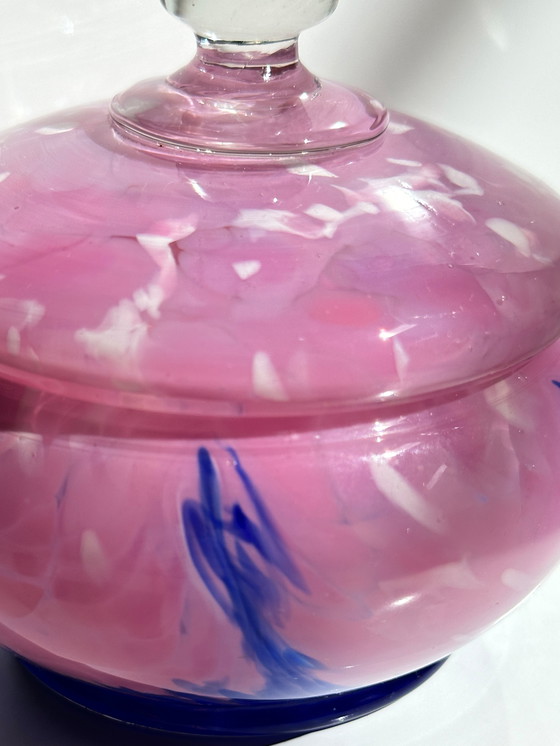 Image 1 of Vintage Murano bonbonnière roze blauwe spikkels Italië MCM Empoli dekseldoos 1970 70s 70s Mid Century matglas opaal kristal
