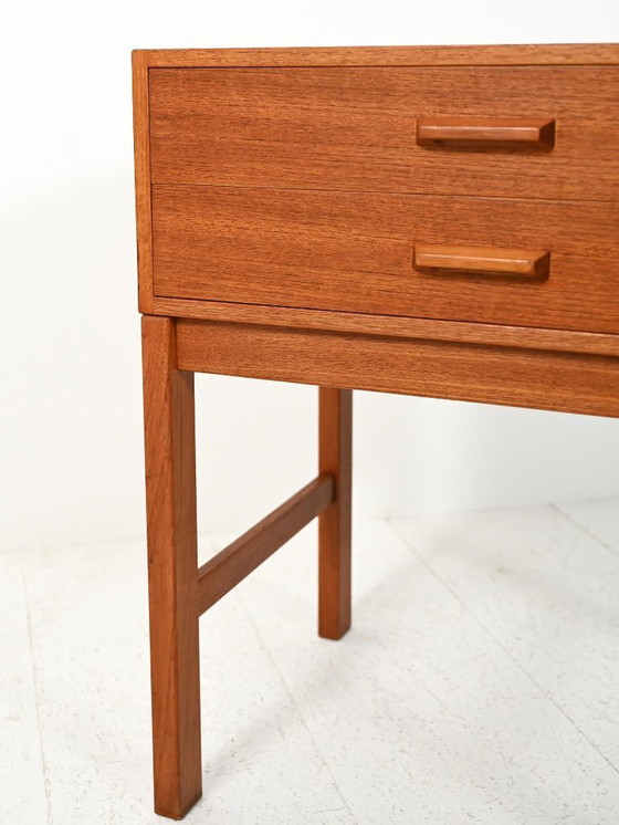 Image 1 of Table de chevet scandinave en teck des années 1960