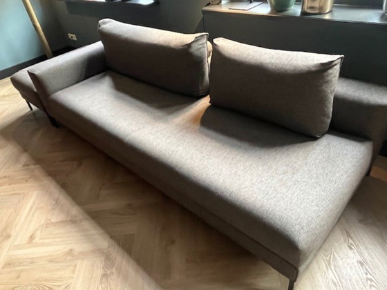 Image 1 of Conception en stock du canapé Aikon avec pouf