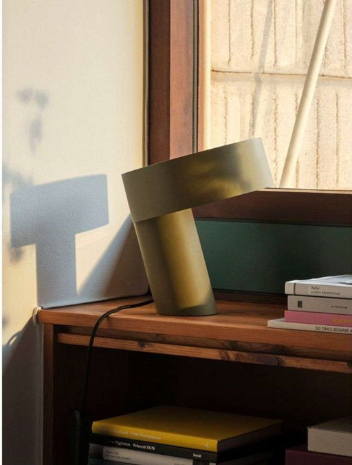 Slant Khaki Green / HAY