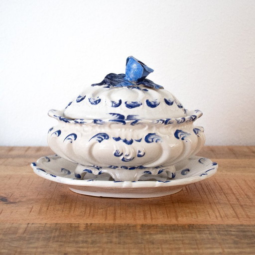 Vintage italienische Keramik-Suppenterrine, signiert Giovannis Filber, Capodimonte-Stil